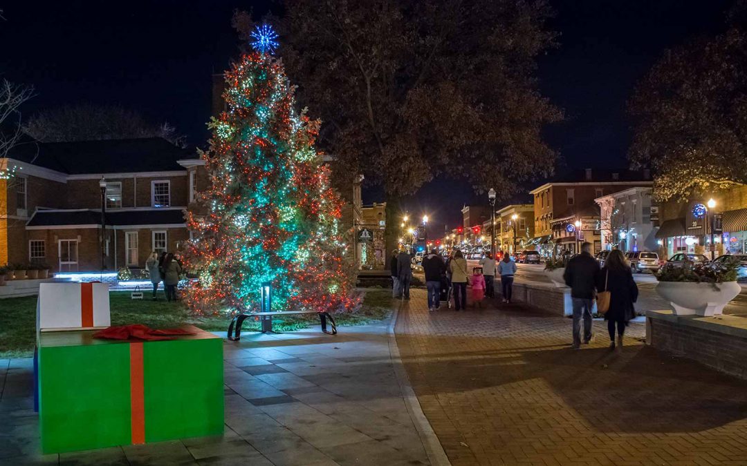 Westerville Courtyard holiday tree is lit