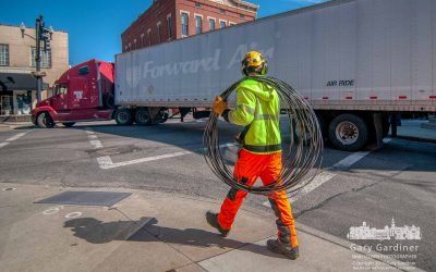 Low Hanging Wire Closes State and Main