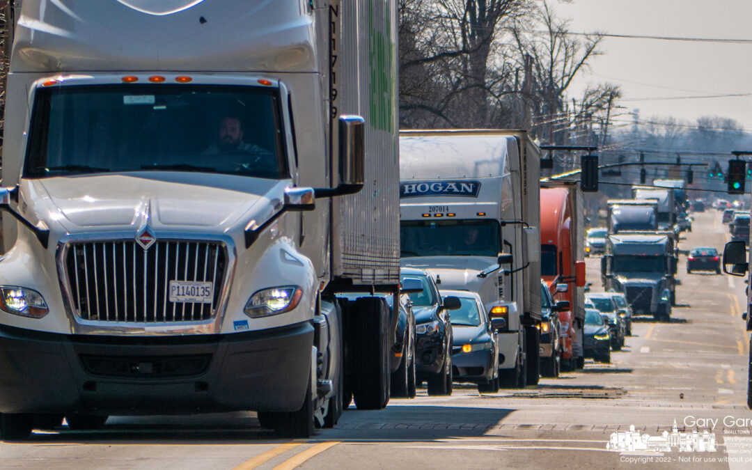 3C Highway Traffic Through Uptown