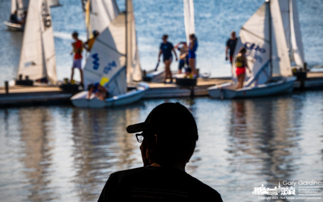 Shoreline Sailing