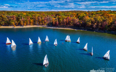 Turning In Fall Race