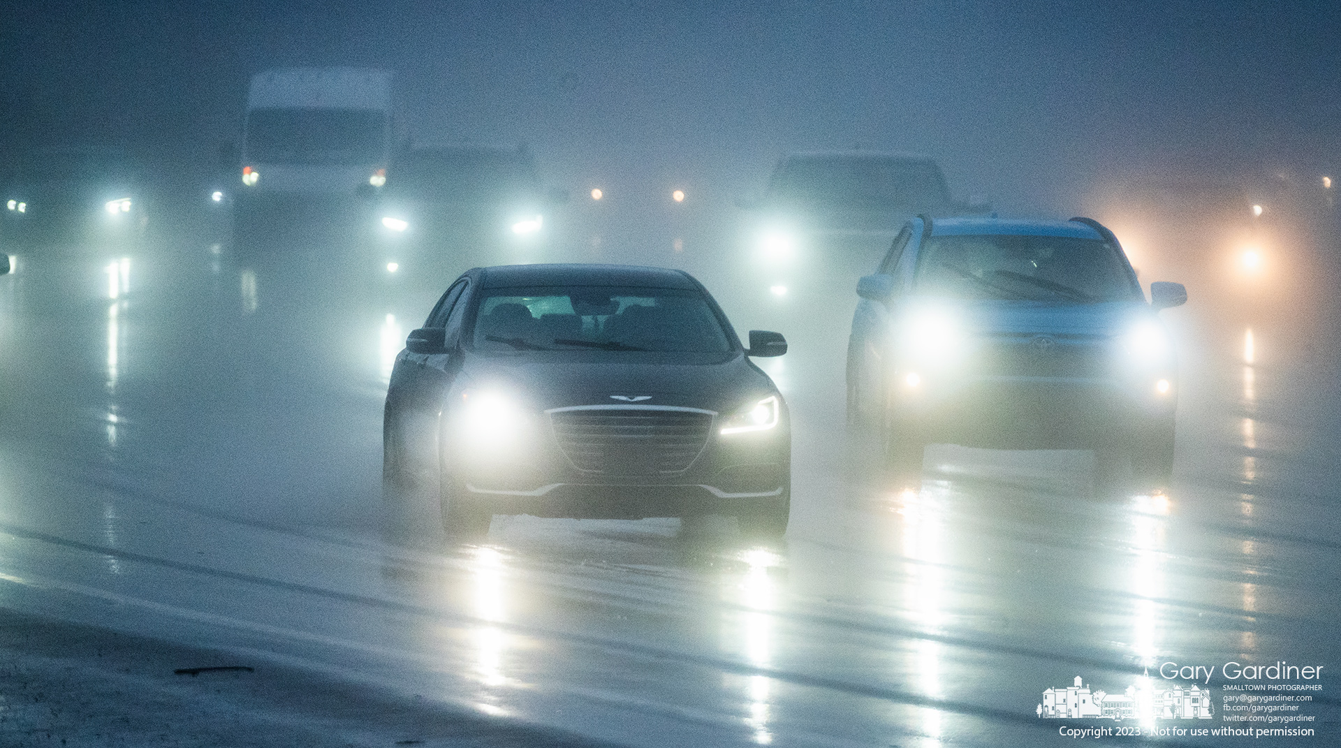 Afternoon commuters navigate through rain and slick roadways on I270 nearing Westerville. My Final Photo for December 5, 2023.