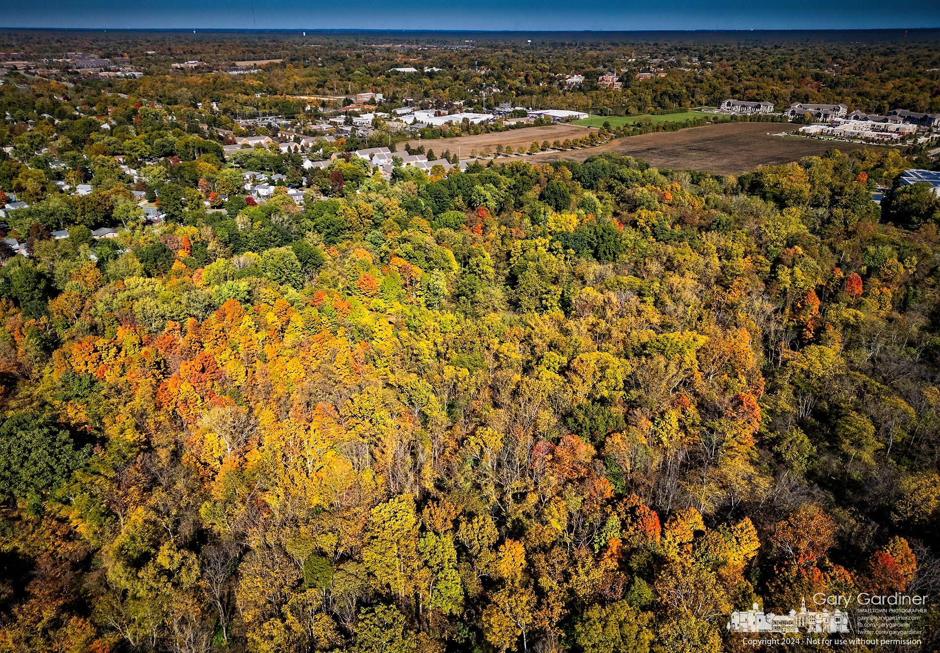 Fall colors fill a corner of Sharon Woods Park overlooking Westerville and the Braun Farm property. My Final Photo for October 17, 2024.