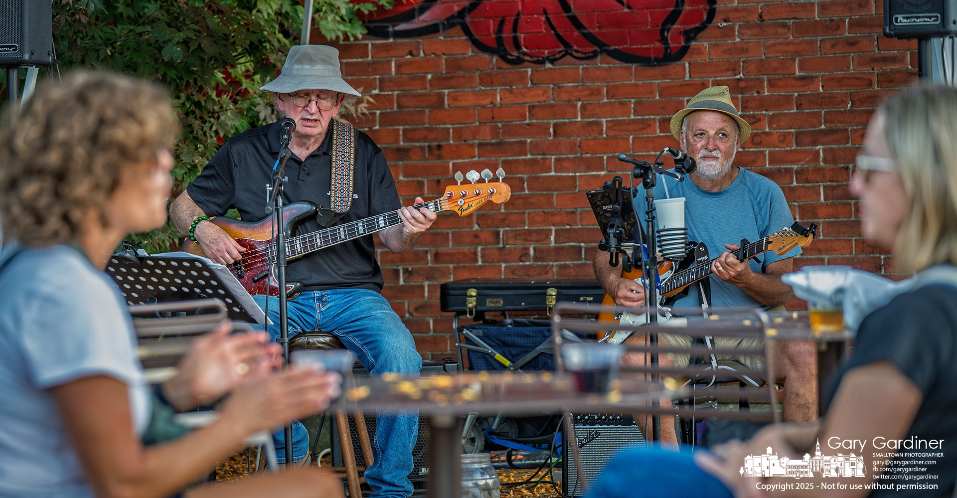 Musicians gave their final Uptown Friday Night performance of the year, marking the end of the season of weekend music on sidewalks and in parks throughout Uptown. My Final Photo for October 3, 2025.