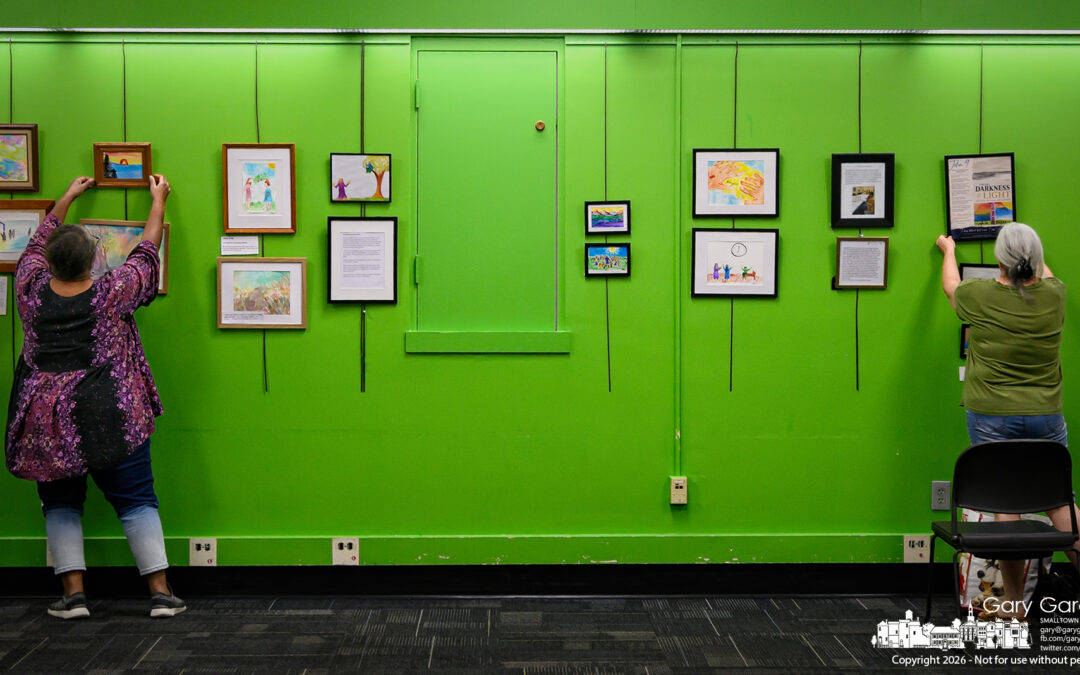Arranging Art